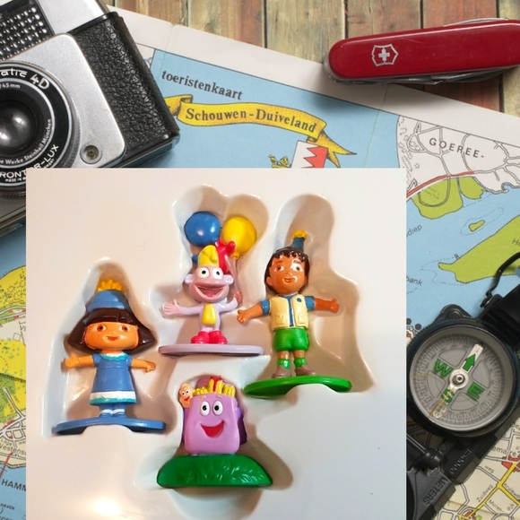 Hasbro Candy Land/Memory Nick Jr. Dora The Explorer Games (2 in 1) Tin Edition - Picture 5 of 7